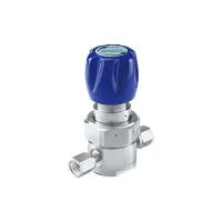 Регулятор AMFLO UHP AU21 Материал: Код S (Body-SUS316L VAR,Poppet, Nozzle,Diaphragm, Gland-SUS316L,Seat: PCTFE) ; Поверхность 0.13 um; 3х портовый с манометром, CV-0.09